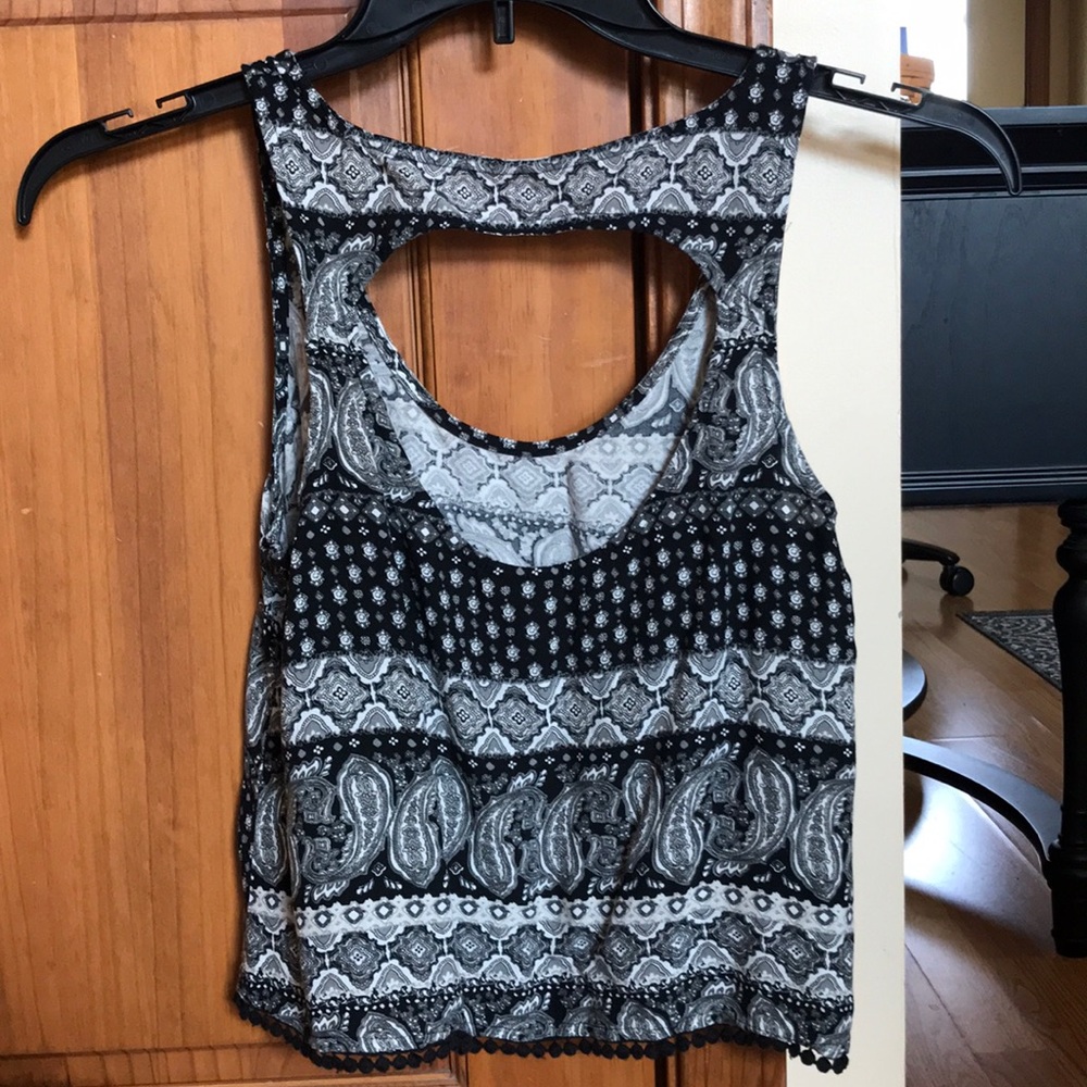 Black patterned tank top - Picture 3 of 4